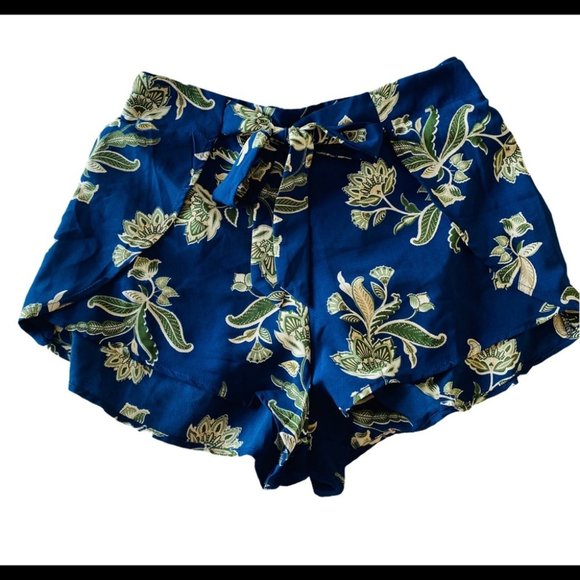 Floral Blue Women's Shorts - Picture 1 of 4